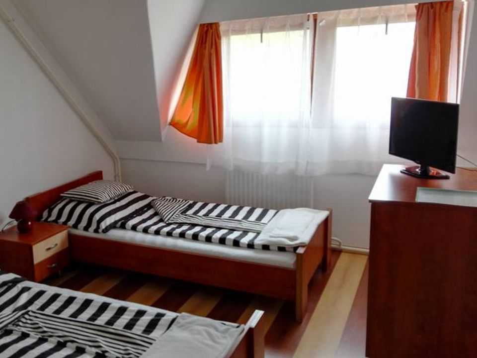 Háromágyas Háromágyas